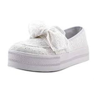 G by GUESS Chippy WHITE Slip On Fashion Sneaker 7